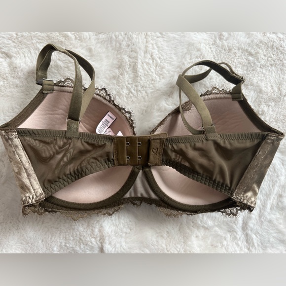 NWOT Victoria’s Secret Dream Angels Lined Demi BRs - Picture 5 of 11